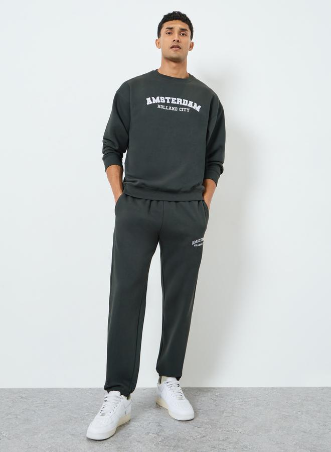Styli Men Dark Green Sweatshirt and Joggers Co-Ords - Image 5